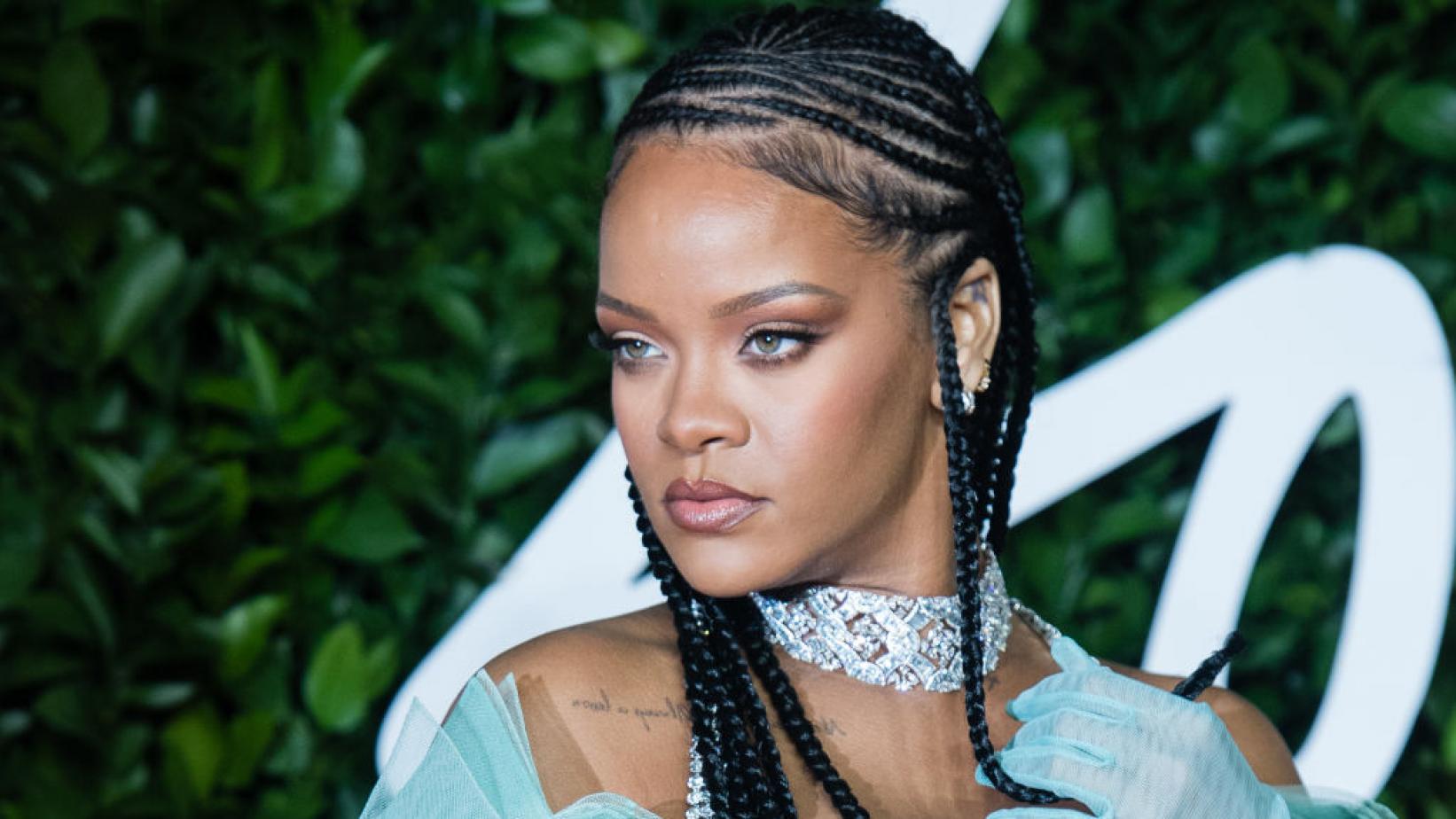 Rihanna, cea mai bogată femeie din industria muzicală britanică