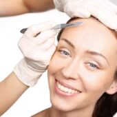 Ai auzit de dermaplaning?