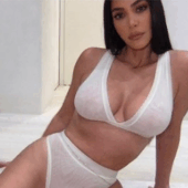 Kim Kardashian se pregăteşte de o nouă lansare SKIMS