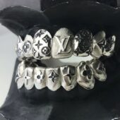 Grillz -urile pentru dinţi, trendul sezonului cald