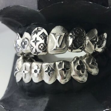 Grillz -urile pentru dinţi, trendul sezonului cald