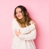 11 shop-uri online pentru femeile cu forme