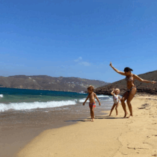 Alina Puşcaş, trei copii în trei vacanțe de vis