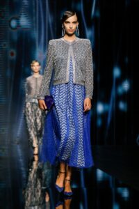 Pasteluri şi texturi diafane în noua colecţie Armani