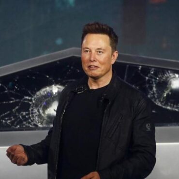 Elon Musk, al treilea cel mai bogat om din lume