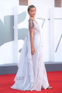 Cele mai apreciate ţinute de la Festivalul de Film de la Veneţia 2020