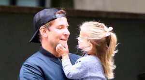 Bradley Cooper se ocupă de educația fiicei lui, acasă