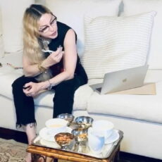 Madonna îți spune singură povestea