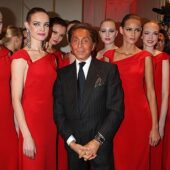 Valentino, peste 1,5 miliarde de dolari, din modă