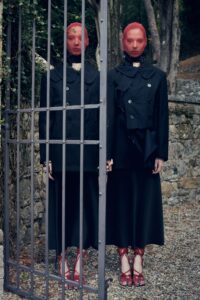 Prezentare gotică marca Maison Margiela