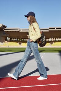 Celine – catwalk pe terenul de atletism