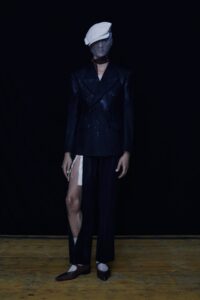 Prezentare gotică marca Maison Margiela