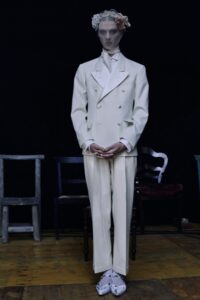 Prezentare gotică marca Maison Margiela