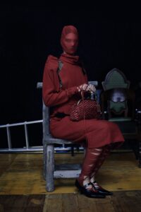 Prezentare gotică marca Maison Margiela