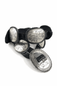 Curele în stil western, un accesoriu esențial