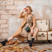 6 moduri cool de a purta rochii cu cizme în această toamnă