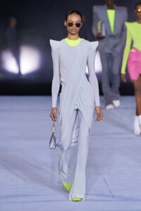 Show psihedelic marca Balmain