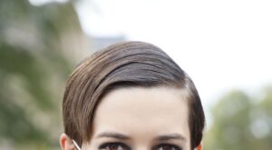 Smokey eyes, noul trend al erei măștii de protecție