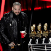 Câştigătorii galei Billboard, 2020