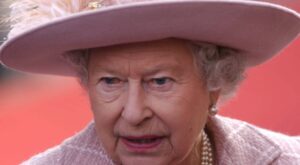 Regalii britanici refuză să urmărească „The Crown”