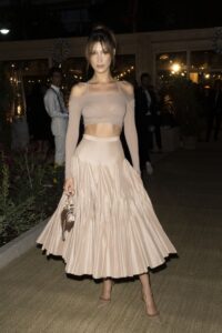 Bella Hadid, cele mai atrăgătoare ținute