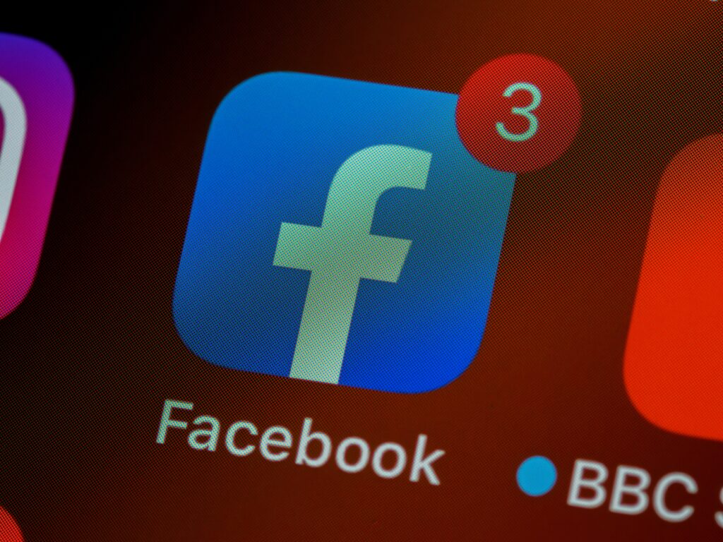 Facebook Dating îți găsește perechea