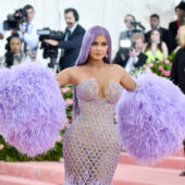 Cum să-ți potrivești părul cu ținuta, precum: Halsey, Rihanna și Kylie Jenner
