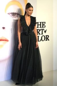 Bella Hadid, cele mai atrăgătoare ținute