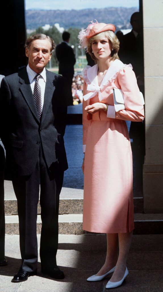 O cronologie a celor mai bune look-uri ale prințesei Diana