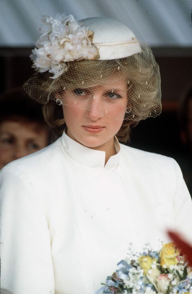 O cronologie a celor mai bune look-uri ale prințesei Diana