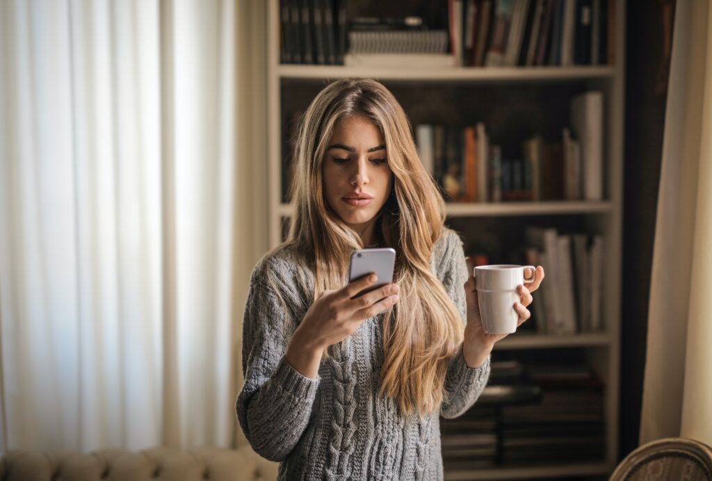 Pulovere cozy pentru zile reci