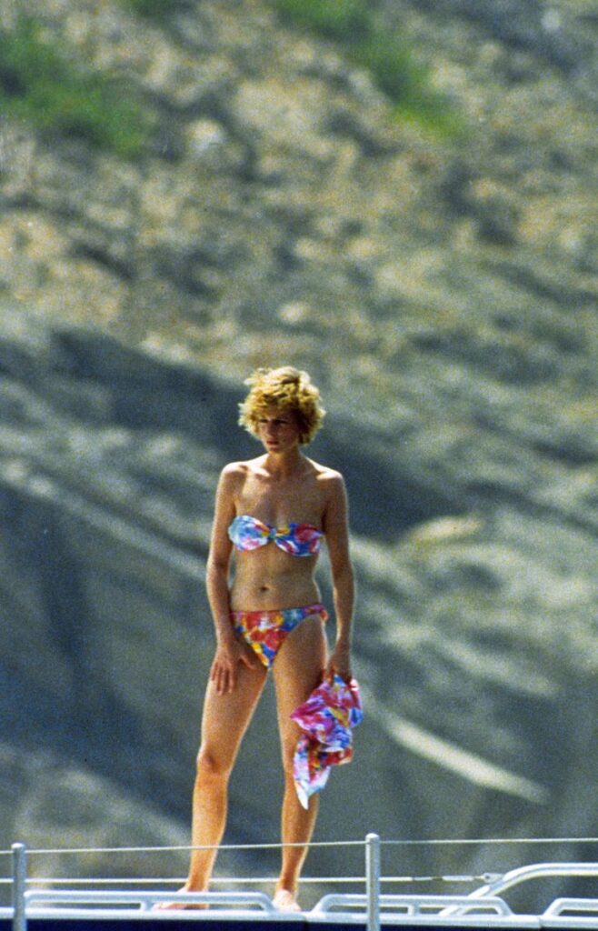 O cronologie a celor mai bune look-uri ale prințesei Diana