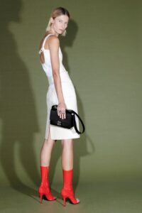 Givenchy, Max Mara și Moschino – colecții pentru toamna viitoare
