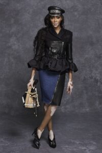 Givenchy, Max Mara și Moschino – colecții pentru toamna viitoare