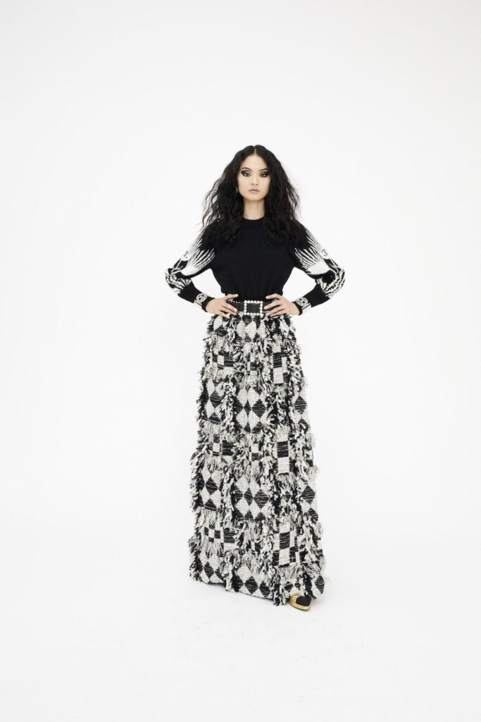 Chanel pune în scenă un basm: colecția Métiers d’Art 2021