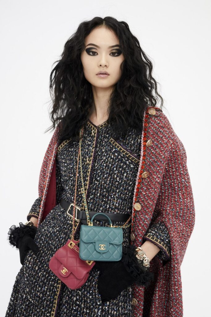 Chanel pune în scenă un basm: colecția Métiers d’Art 2021