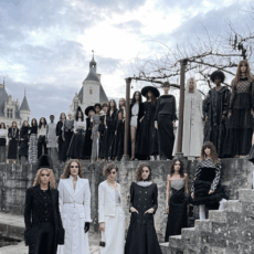 Chanel pune în scenă un basm: colecția Métiers d’Art 2021