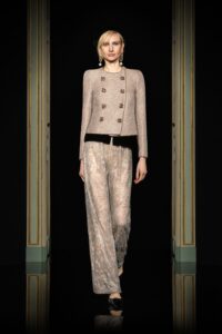 Armani Prive și Viktor & Rolf prezentări haute couture