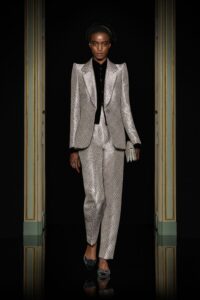 Armani Prive și Viktor & Rolf prezentări haute couture
