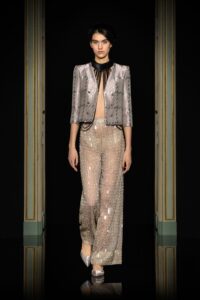 Armani Prive și Viktor & Rolf prezentări haute couture