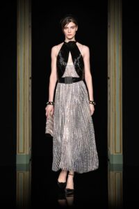 Armani Prive și Viktor & Rolf prezentări haute couture