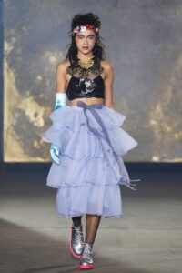 Armani Prive și Viktor & Rolf prezentări haute couture