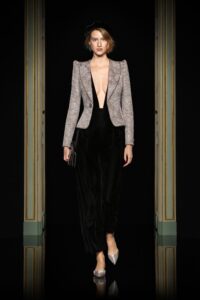 Armani Prive și Viktor & Rolf prezentări haute couture