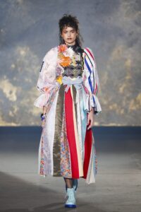 Armani Prive și Viktor & Rolf prezentări haute couture