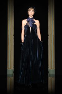 Armani Prive și Viktor & Rolf prezentări haute couture