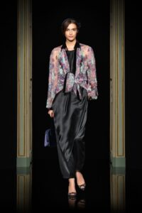 Armani Prive și Viktor & Rolf prezentări haute couture