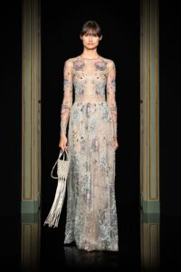 Armani Prive și Viktor & Rolf prezentări haute couture