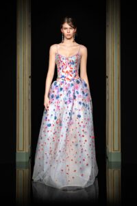 Armani Prive și Viktor & Rolf prezentări haute couture