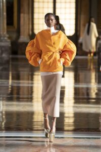 Cele mai bune look-uri din colecțiile Couture din primăvara anului 2021