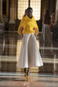 Cele mai bune look-uri din colecțiile Couture din primăvara anului 2021